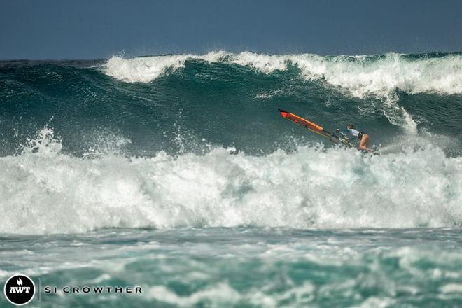 Sarah Hauser - 2014 Aloha Classic © Si Crowther / AWT http://americanwindsurfingtour.com/